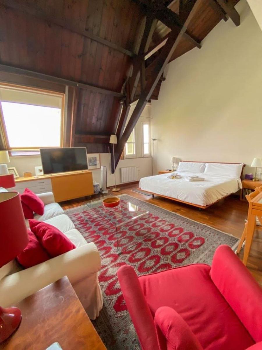 Passeig de Gracia Studio Loft - Housity
