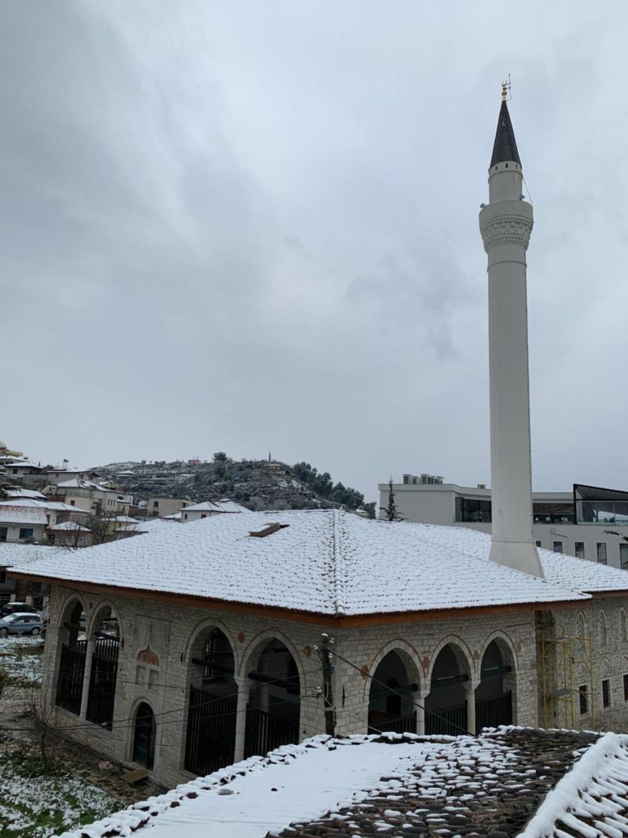Arben Qemeri Guest House - Housity