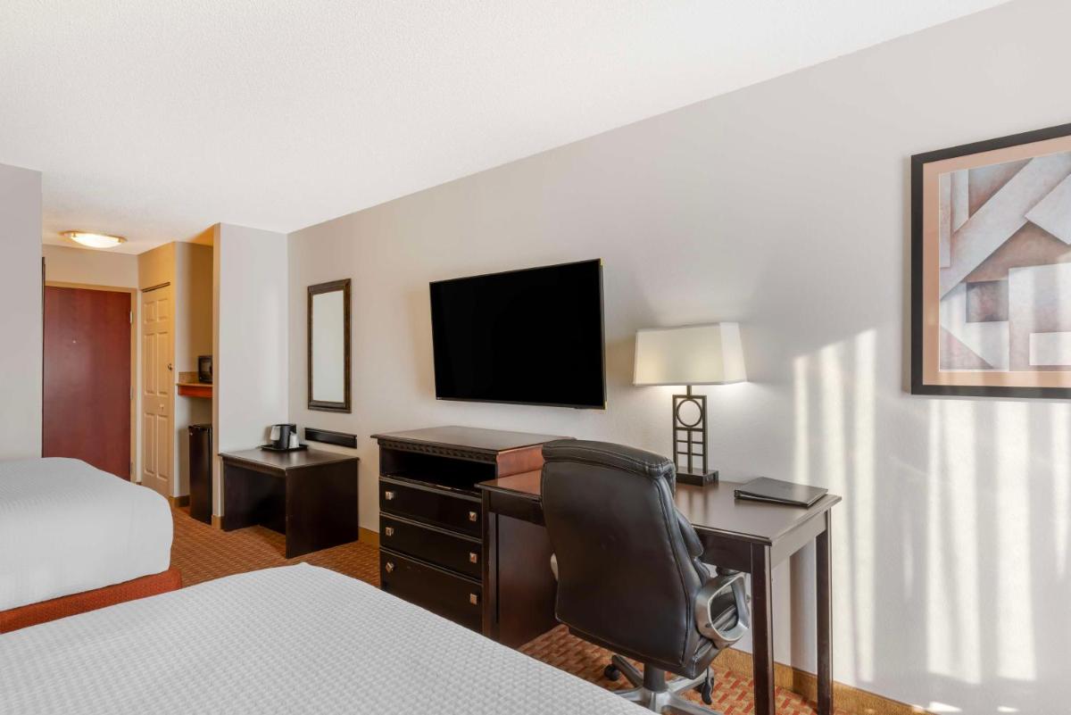 Best Western Plus Hopewell Inn - Housity