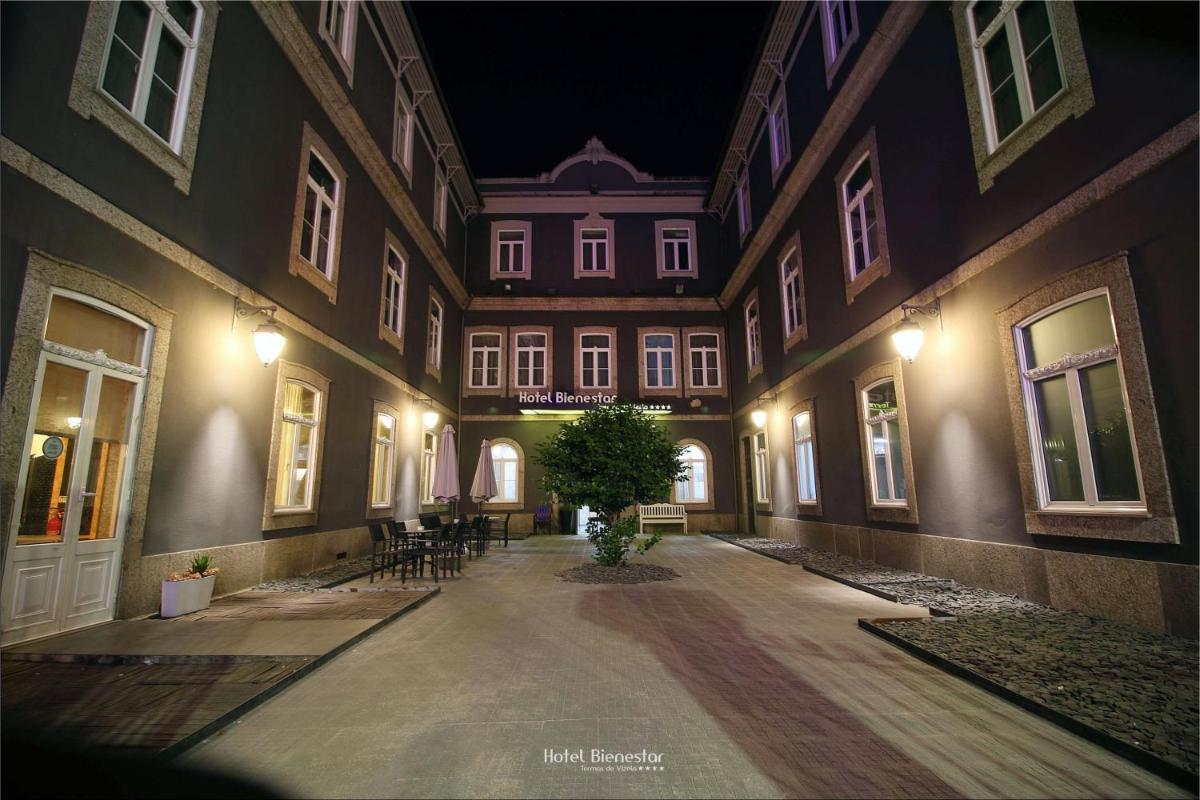 O edifício onde o hotel está situado
