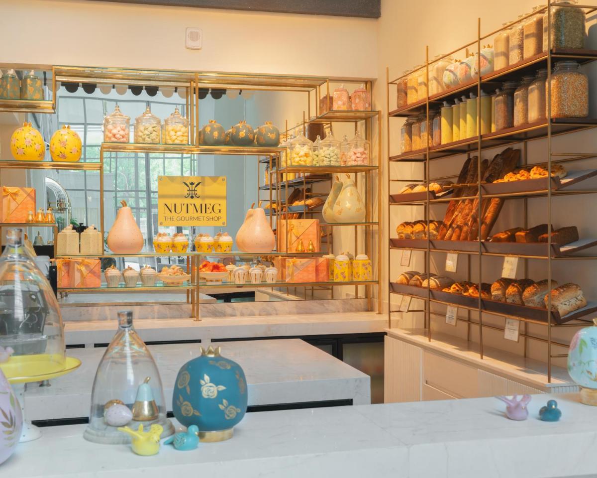 a store filled with lots of different types of ceramics at ITC Narmada, a Luxury Collection Hotel, Ahmedabad in Ahmedabad