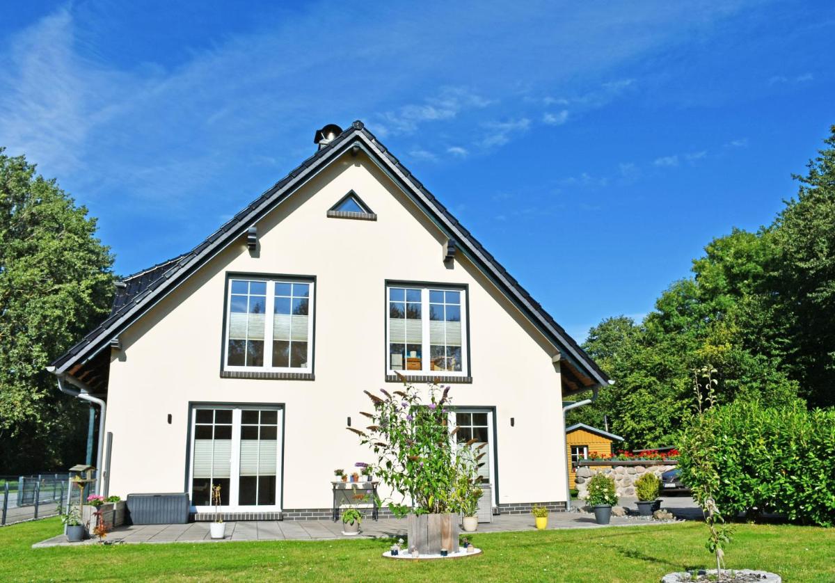 Ferienappartement zur Granitz - Housity