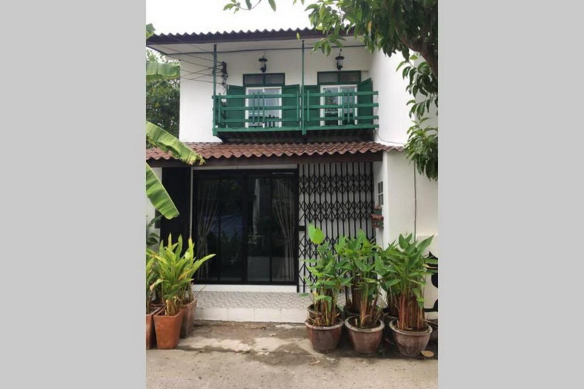 Town Home by The Warehouse Chiang Mai - Housity