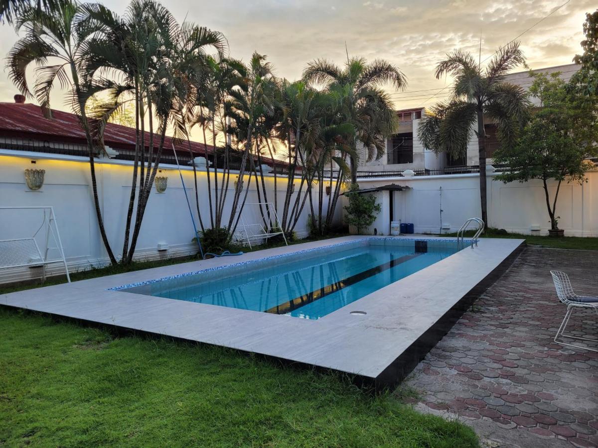 Suitetrails - Private Luxury Pool villa