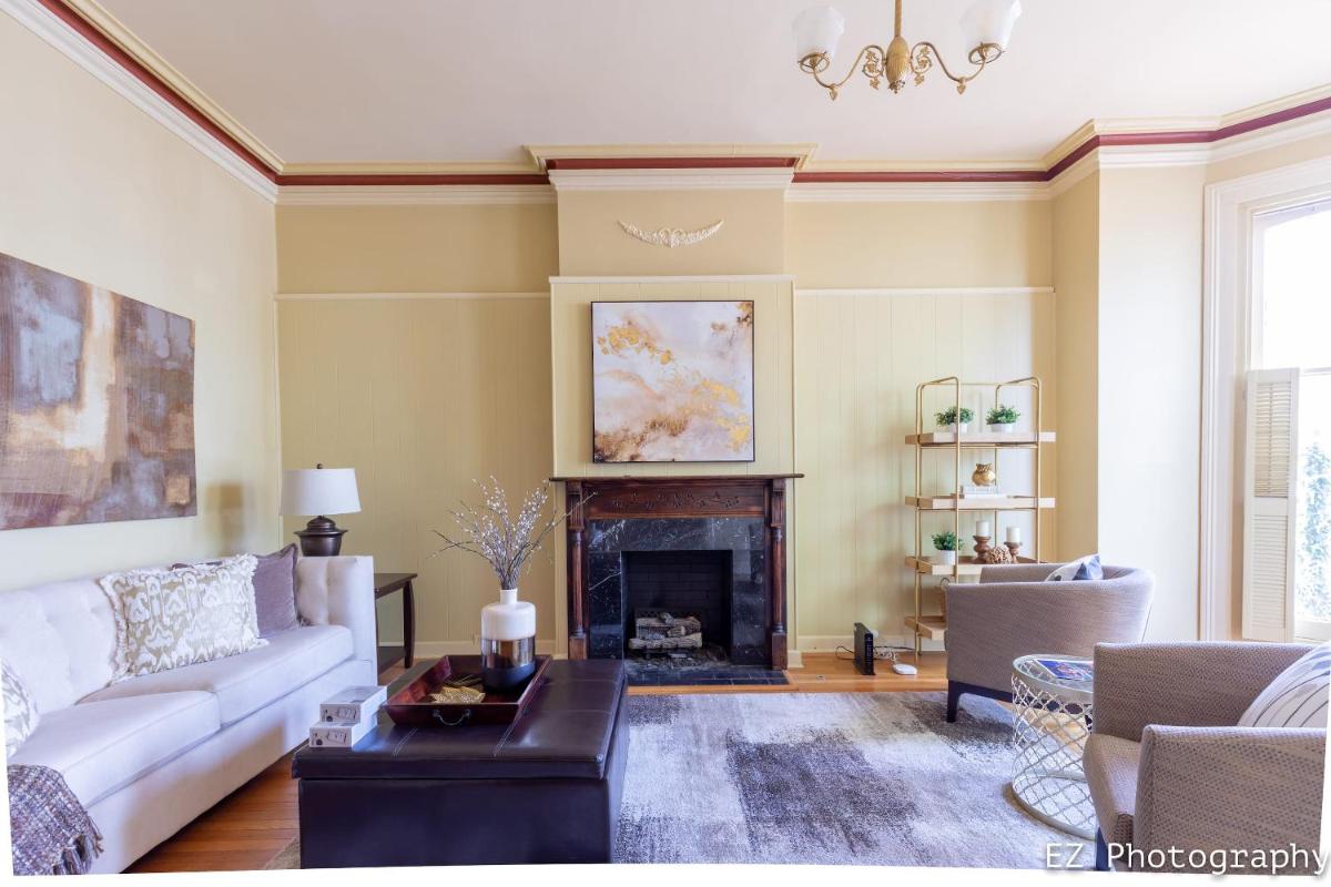 Old Town Portsmouth Retreat Historic District - Housity