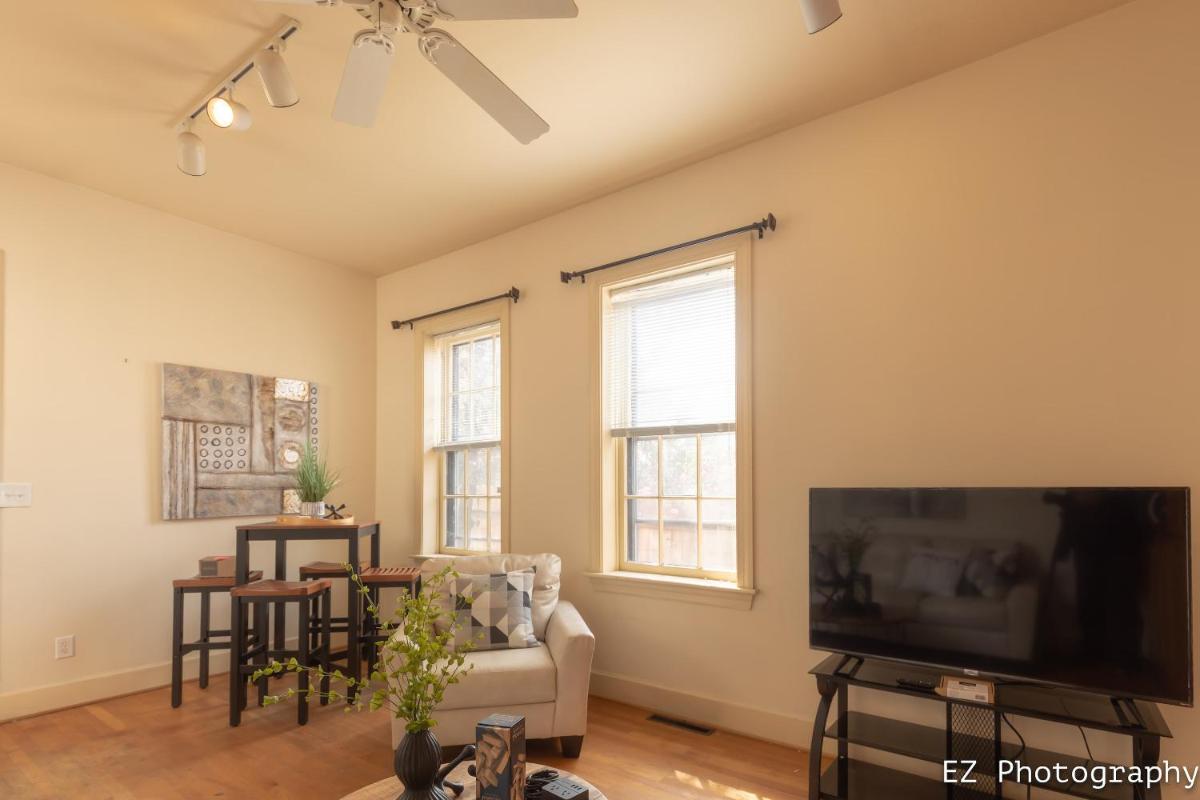 Old Town Portsmouth Retreat Historic District - Housity