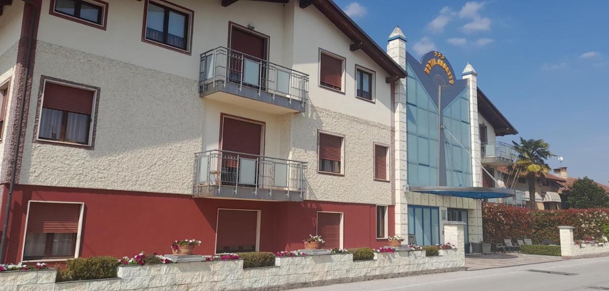 Hotel Ceretto - Housity