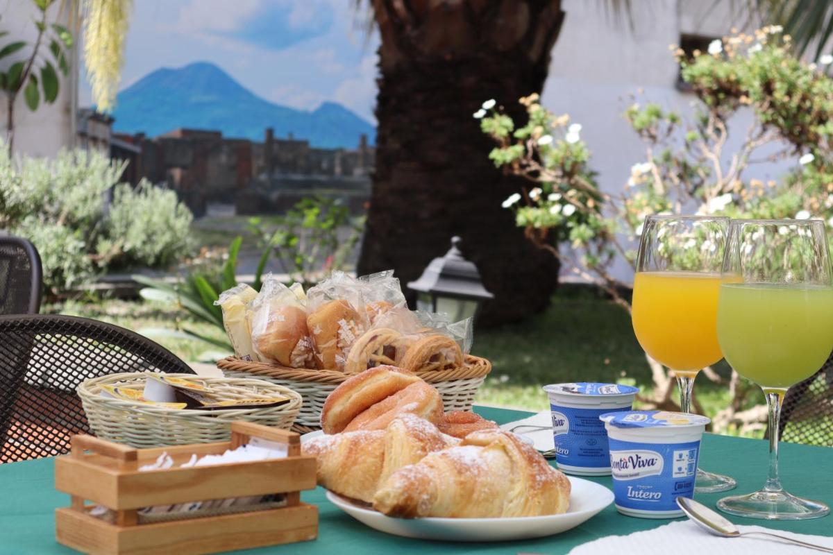 Pompei Hostel Deluxe - Housity