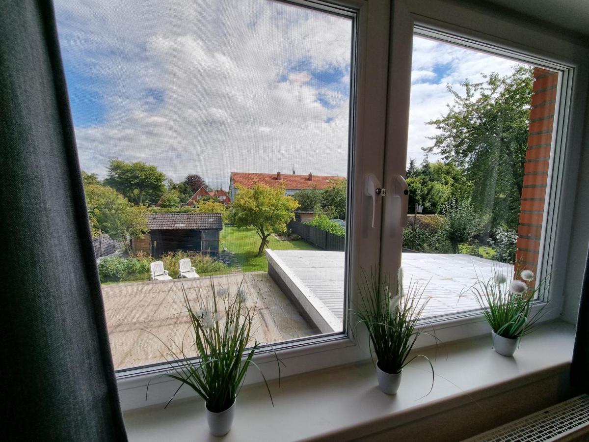 FEWO FloTi Ferienwohnung Augustfehn - Housity