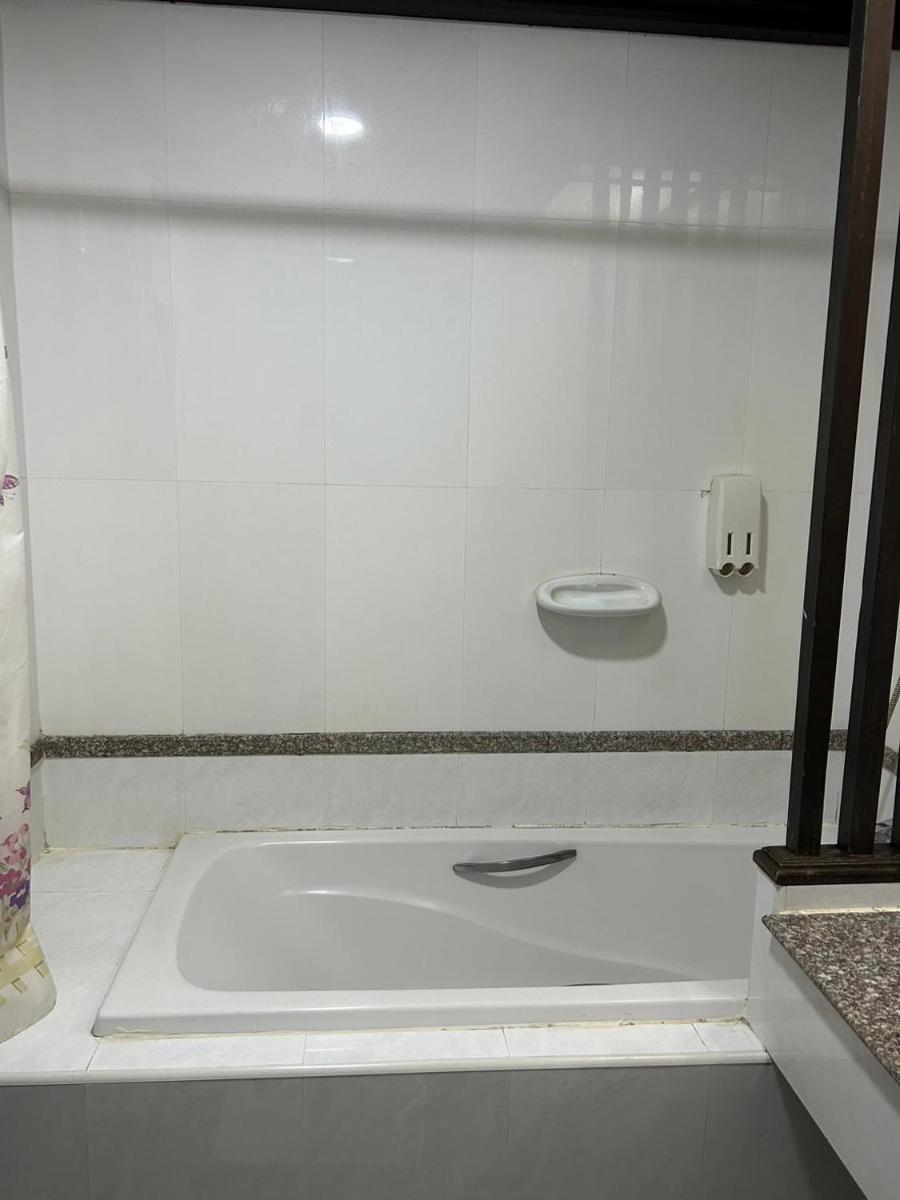 Grand Phranakhon Hotel - Housity