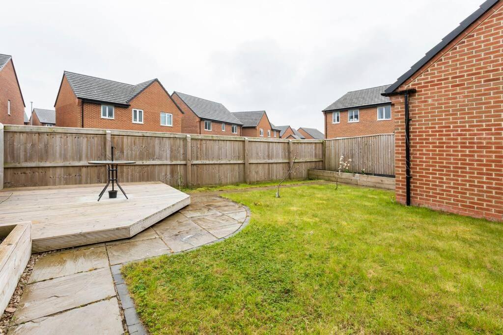Double bedroom with a private bathroom - Housity