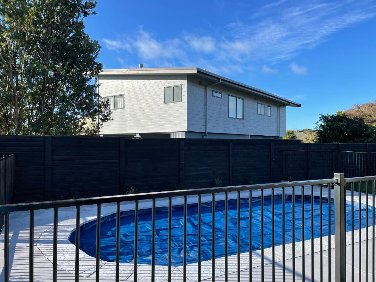 Ohope Villas with Spa,Sauna,Pool, Adults Only - Housity