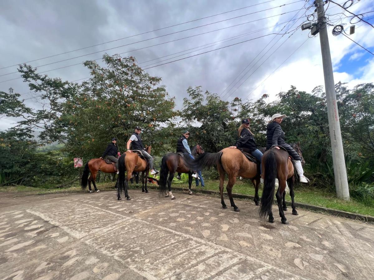 Criadero Las Tres Marías Hospedaje Rural Mi Refugio - Housity