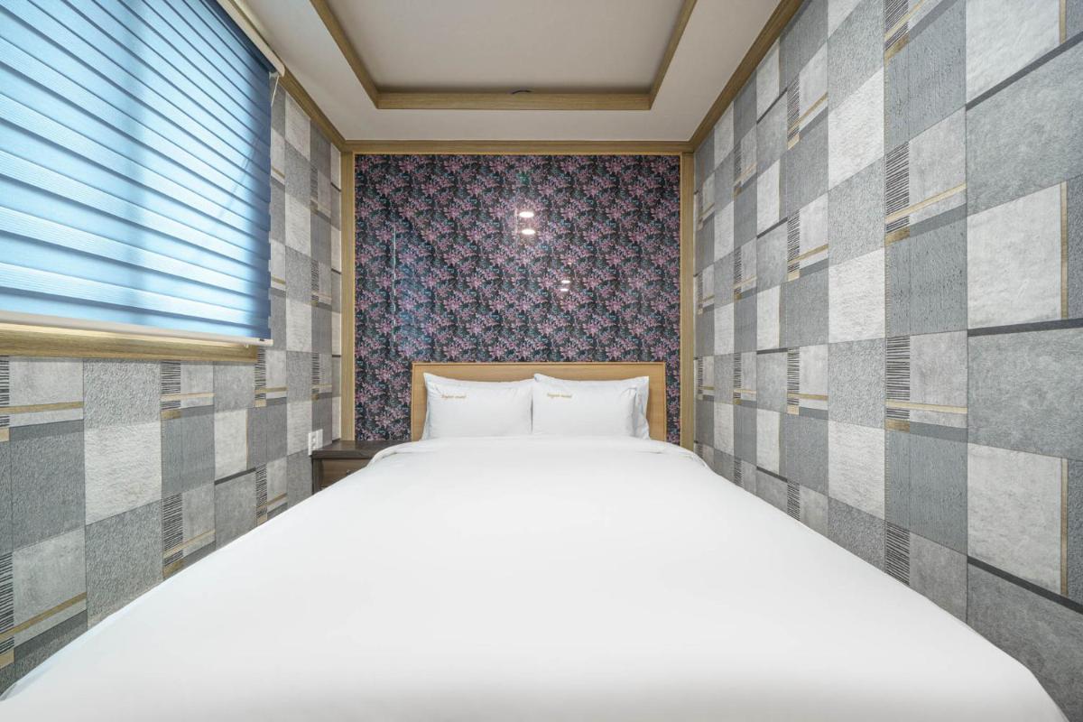 Sugar Motel - Housity