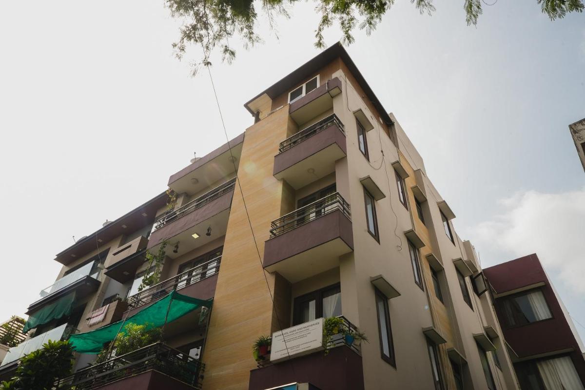 Mintstar Apartment and Suites, Chittaranjan Park - Housity