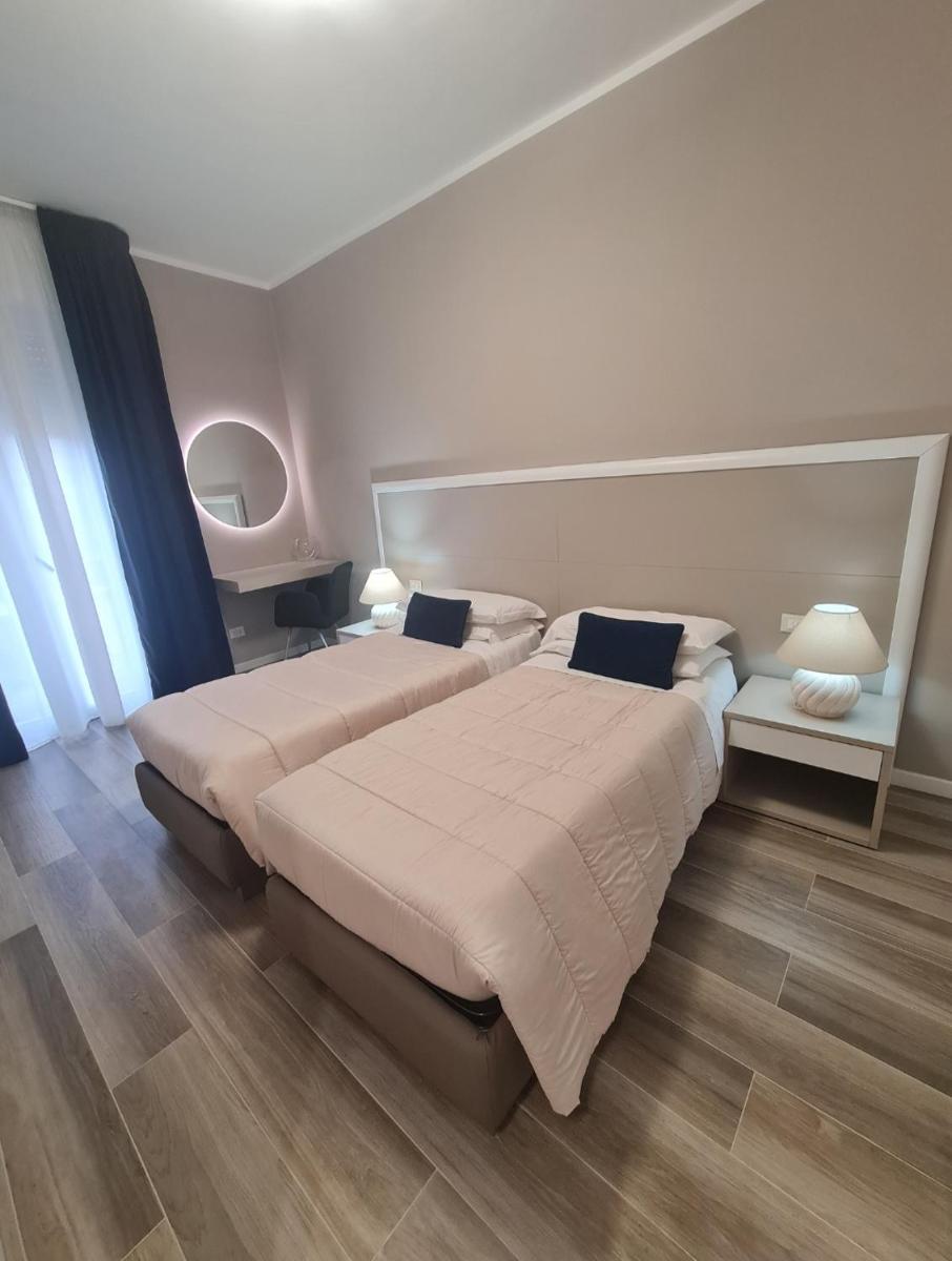 Nel Sole Superior - Housity
