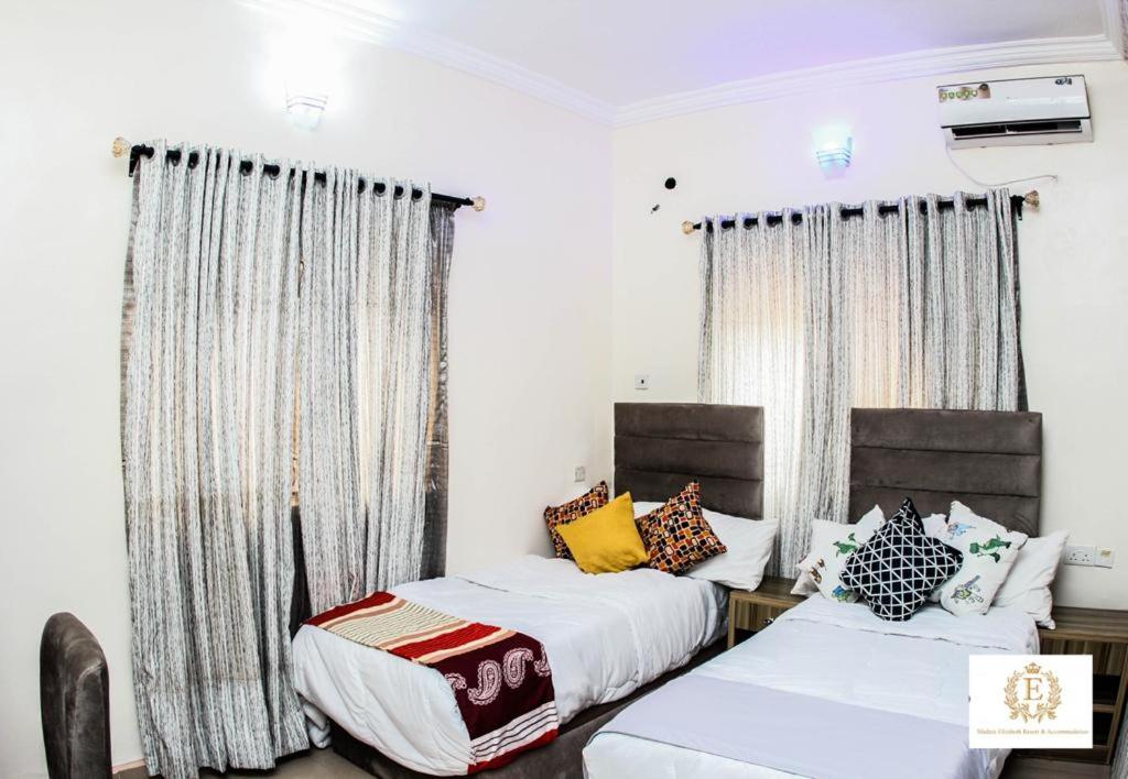 Elizabeth Resorts and Motels - Housity