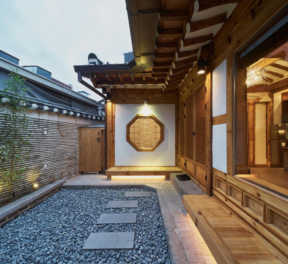 Suitetrails - Luxury Hanok with private bathtub - MingyuDang