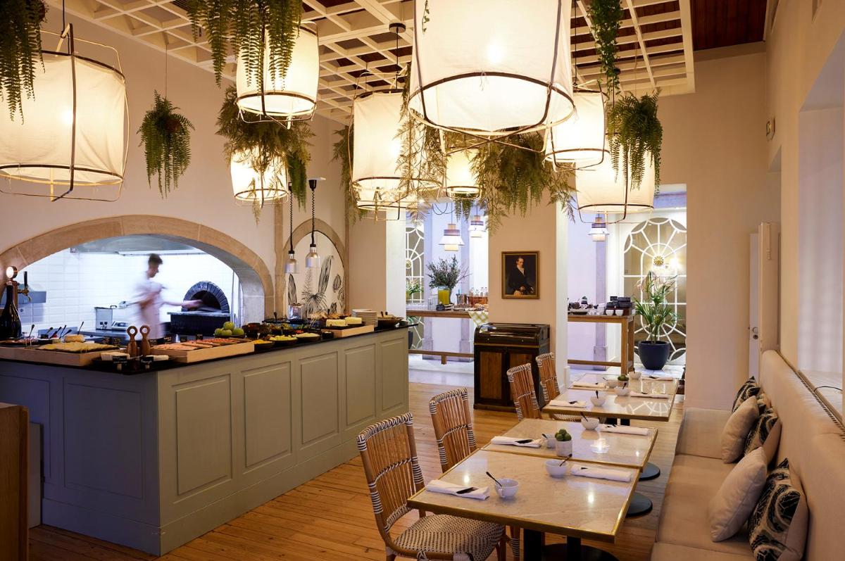 Um restaurante ou outro lugar para comer em Octant Lousa