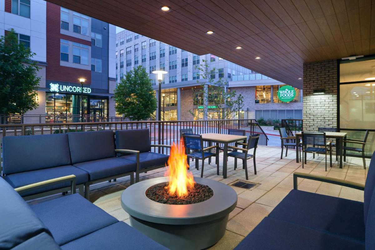 Hampton Inn Towson Downtown - Housity
