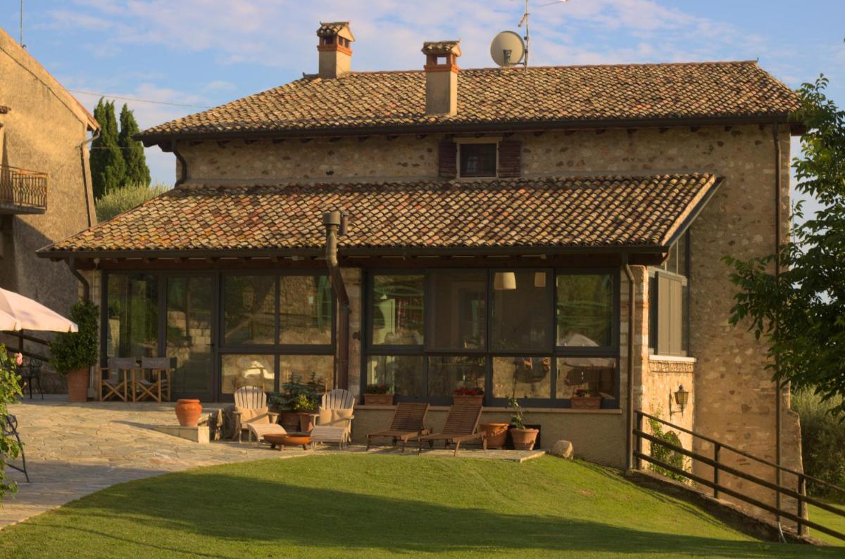 Suitetrails - Casale Al Solivo B&B