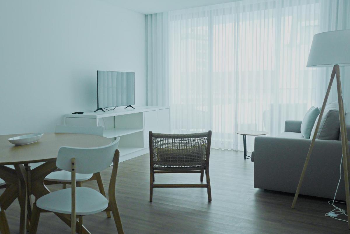 Uma área de estar em Pêro Teive Bay Apartments Hotel