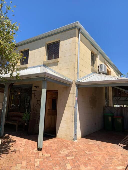 Fremantle Holiday Accommodation WA - Housity
