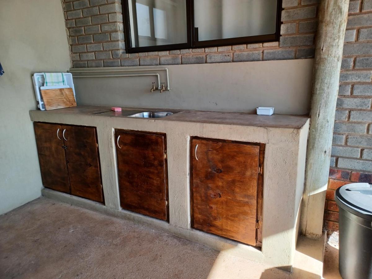 Umziki Chalets - Housity