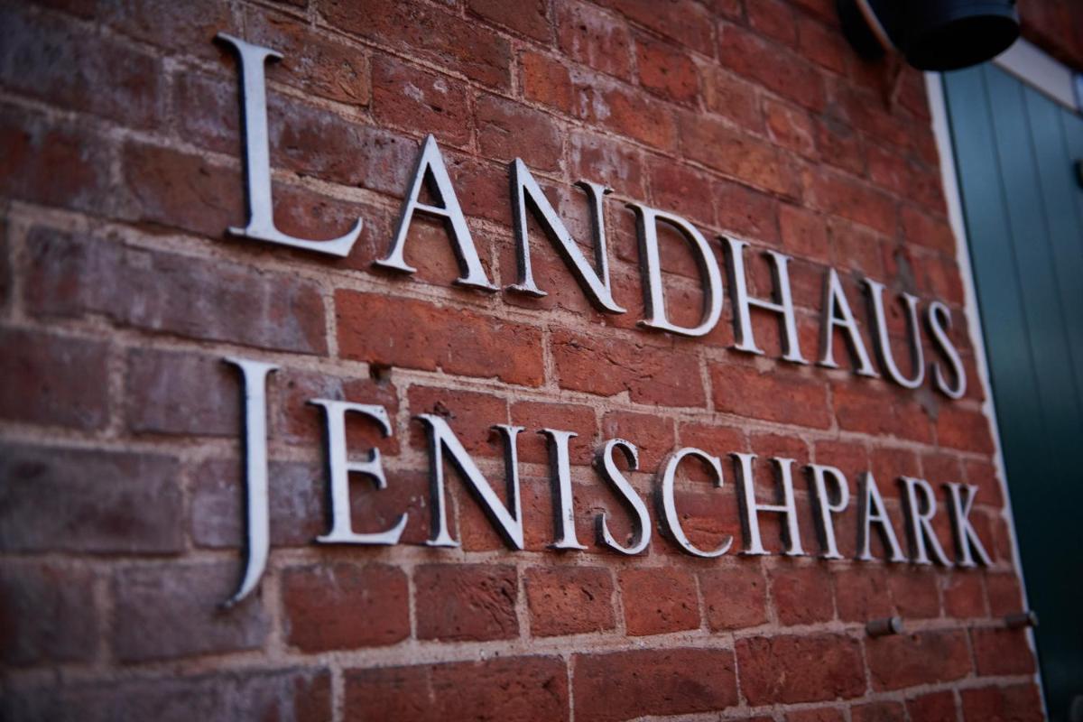 Landhaus Jenischpark - Housity