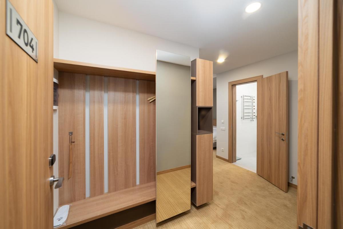Ambassador Orient - Housity