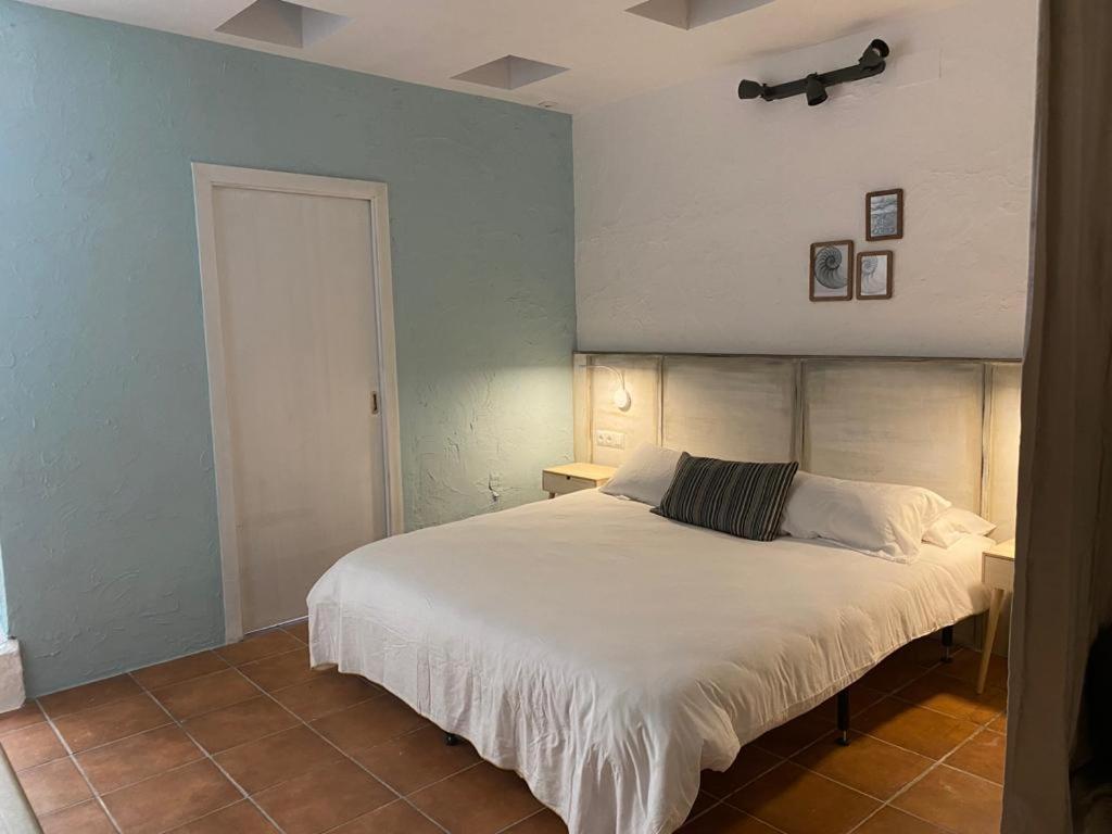 Sitgesnextdoor - Housity