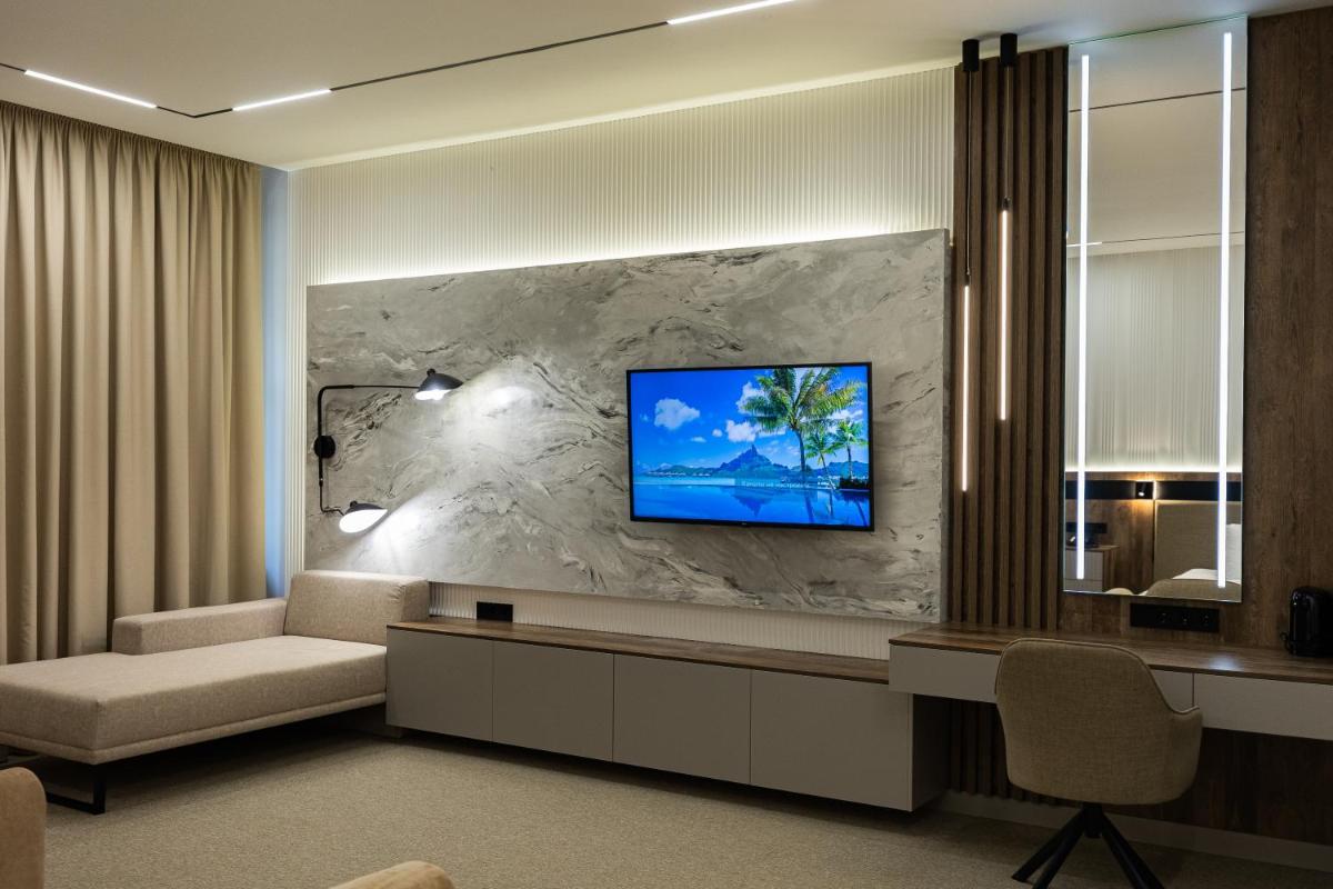 Suitetrails - Amsterdam Hotel Aktobe