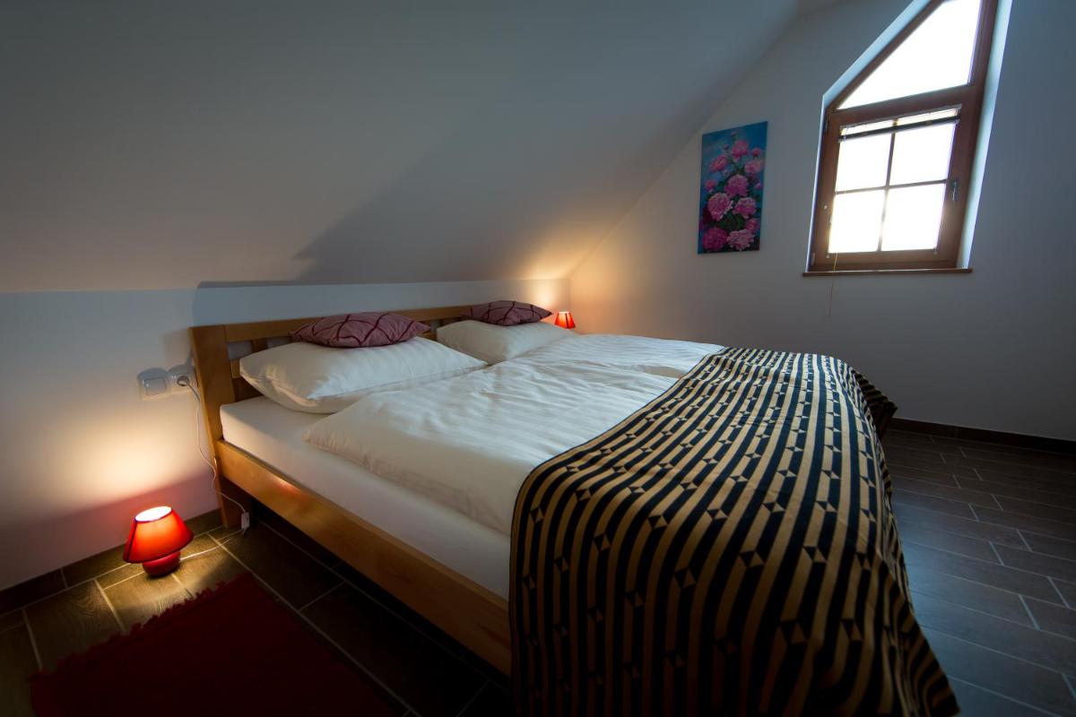 Apartmaji Smogavc - Housity