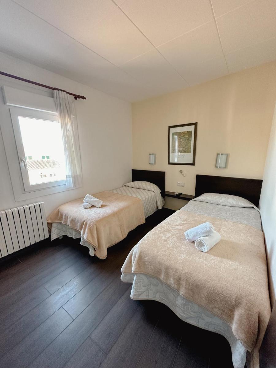 Hotel Alegret - Housity