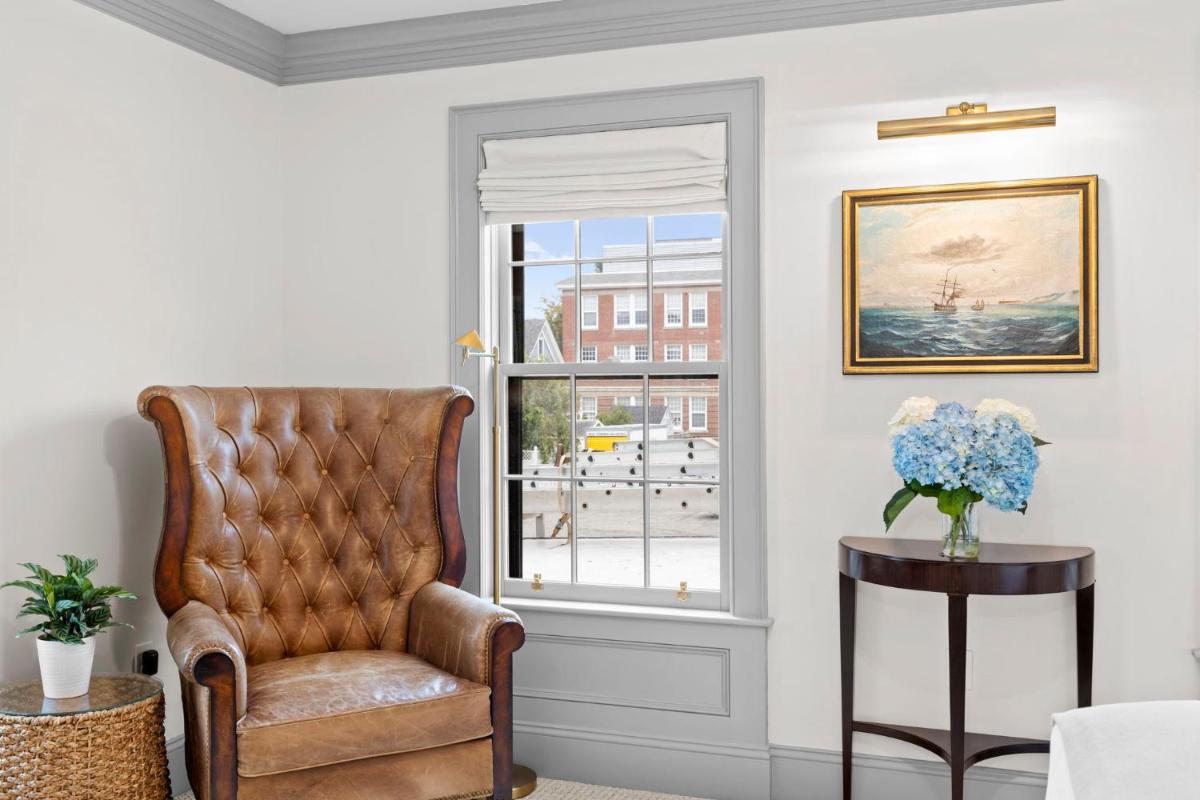 The Davenport Inn - Housity