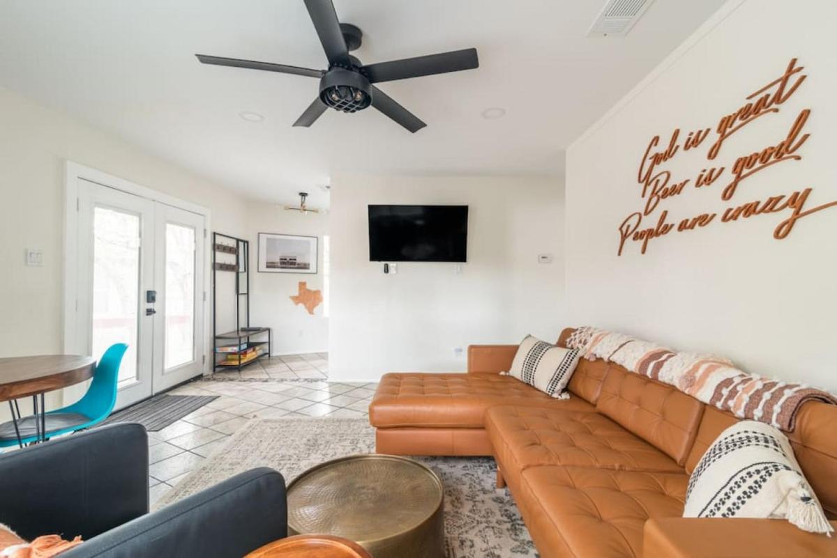 Downtown Lonestar Bungalow at Beer Ranch Project - Housity