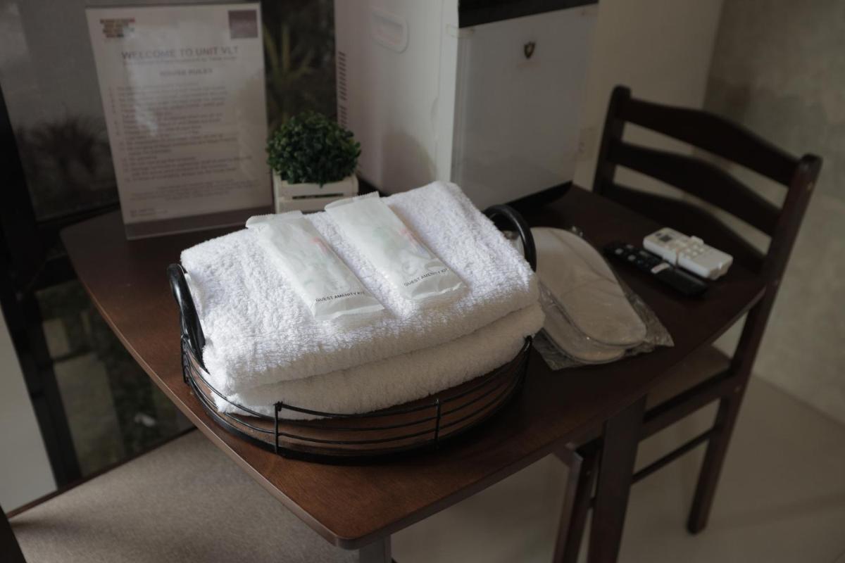 Unit VLT - The Founder's Plaza Apartment by Tierra Javier - Housity