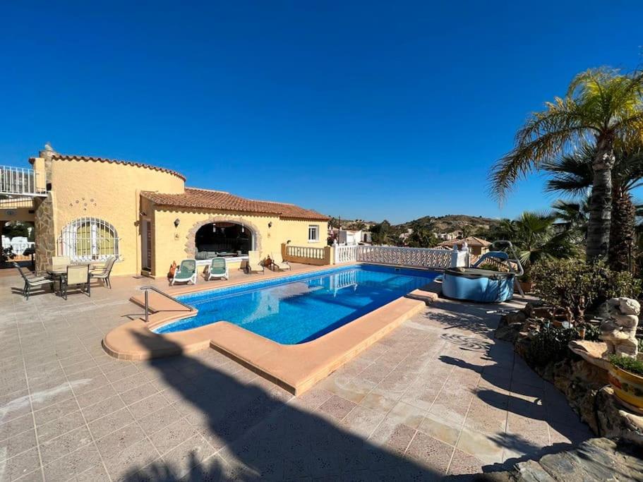Villa 'Vista del mar' with private pool and incredible sea view! - Housity