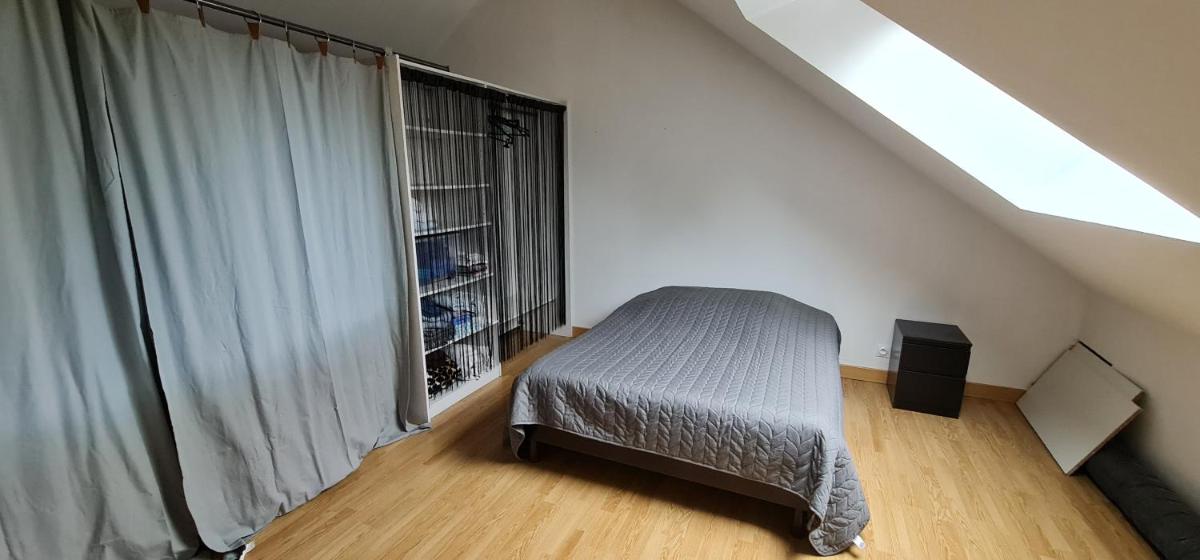 Chez Julie - Housity