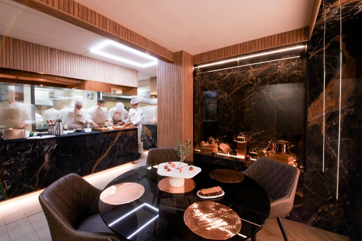 Nourriture dans l'hôtel ou à proximité