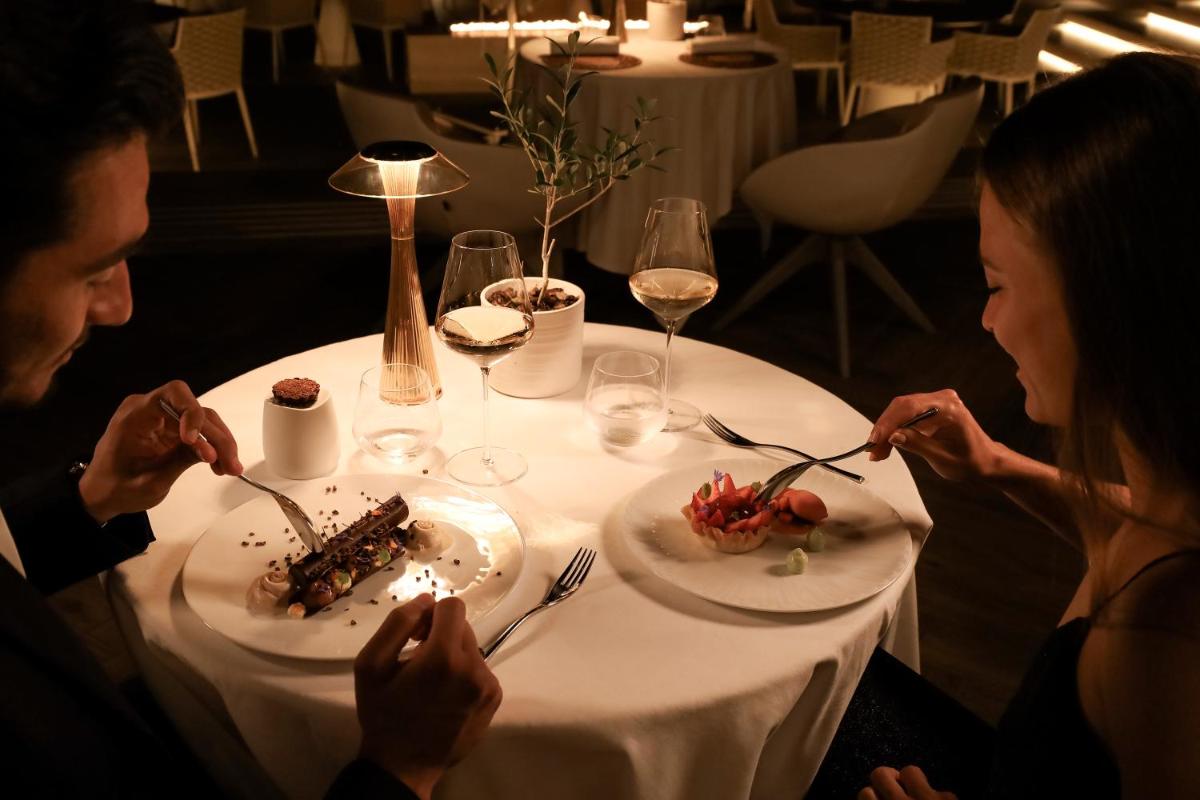Nourriture dans l'hôtel ou à proximité