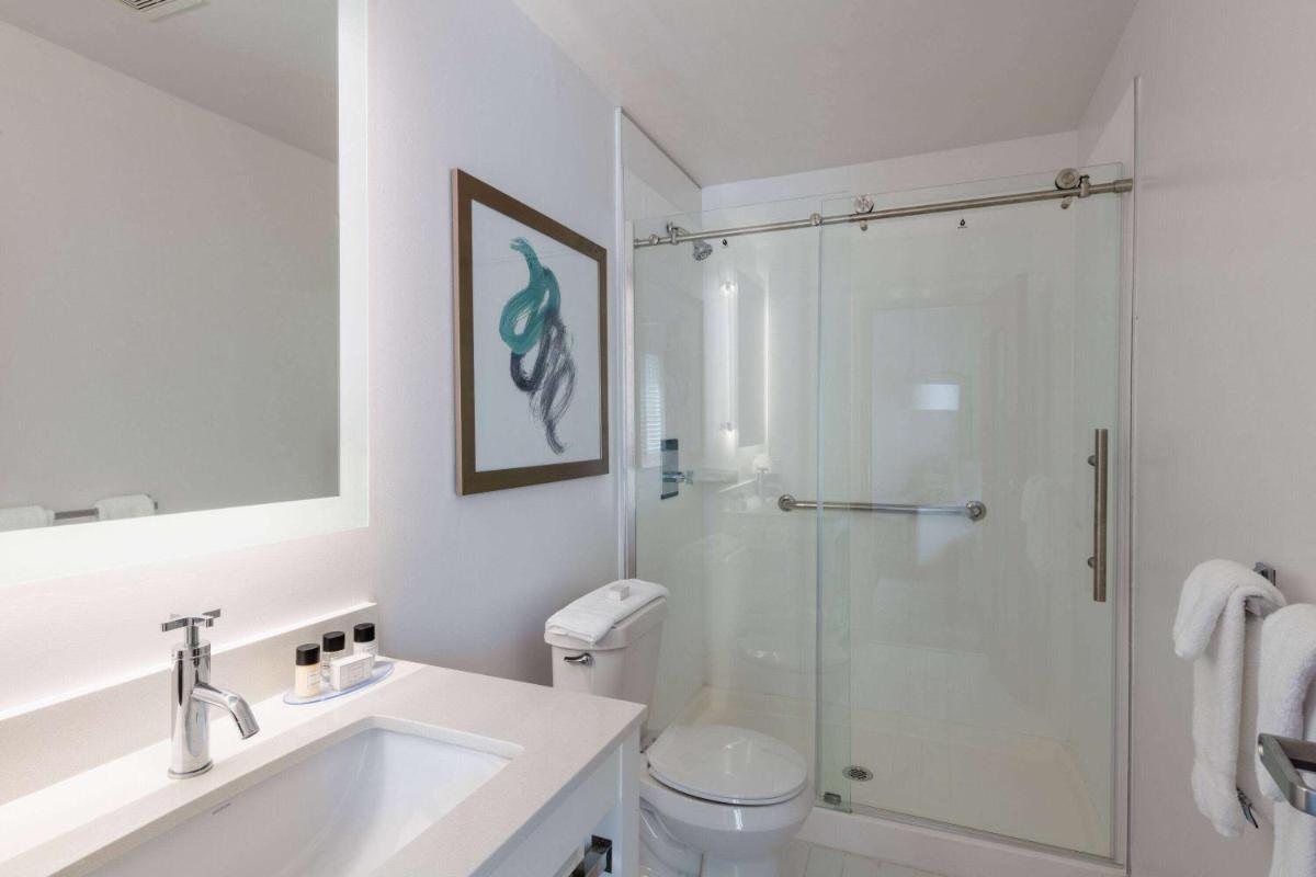 TRYP by Wyndham Tallahassee North I-10 Capital Circle - Housity