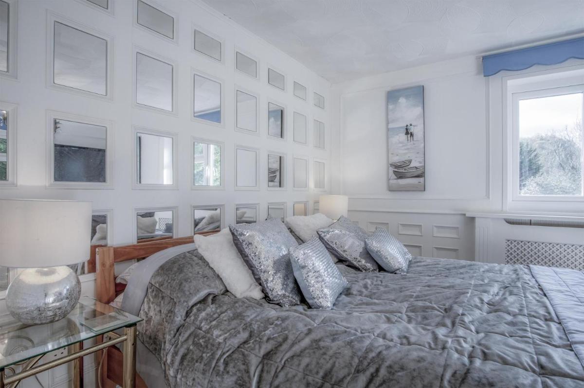 Angel Cottage - 3 Bedroom Cottage - Stepaside - Housity