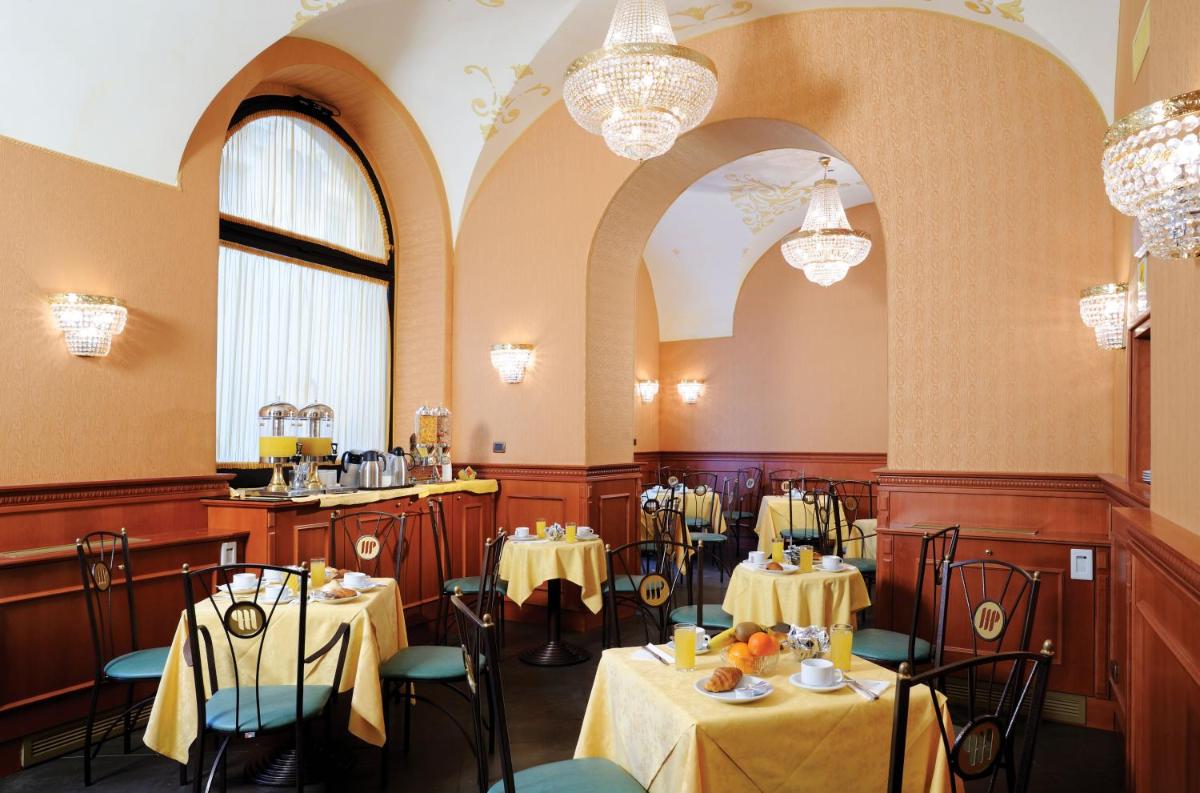 Hotel Patria - Housity