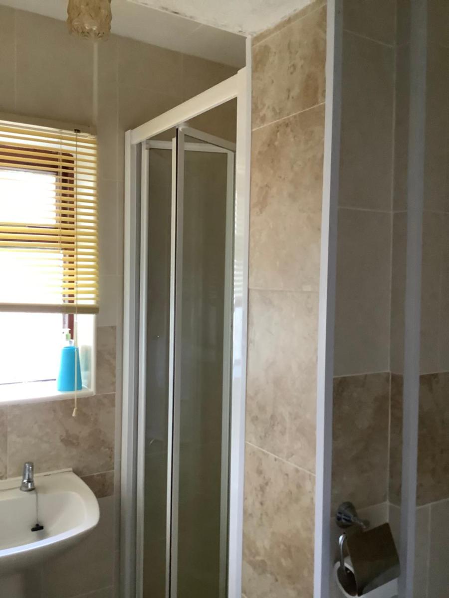 oakleigh hotel - Housity
