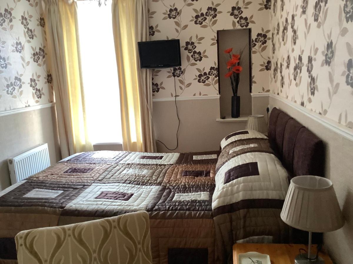 oakleigh hotel - Housity