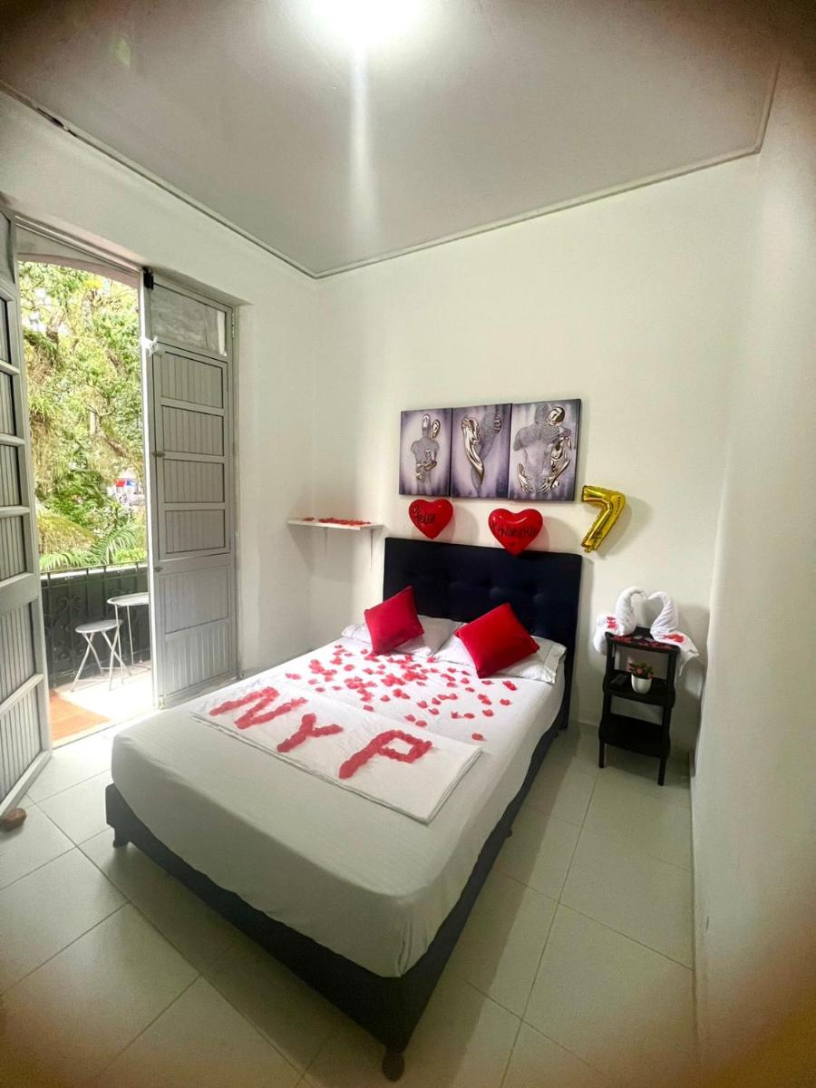 Hotel San Martin Plaza - Housity
