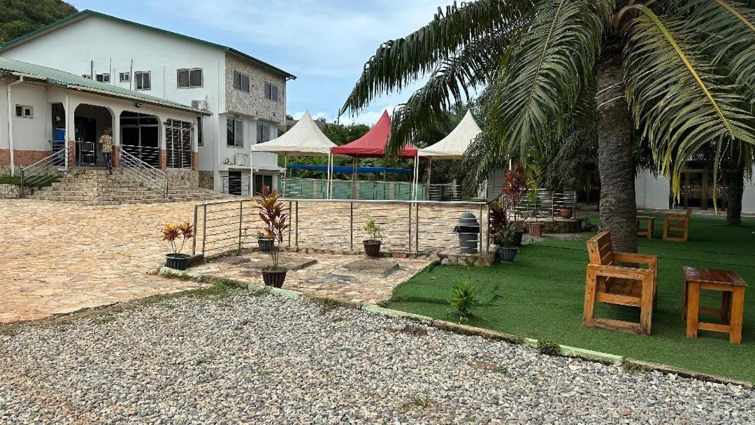 Monyiwa Lodge - Housity