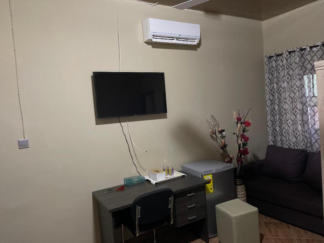 Monyiwa Lodge - Housity