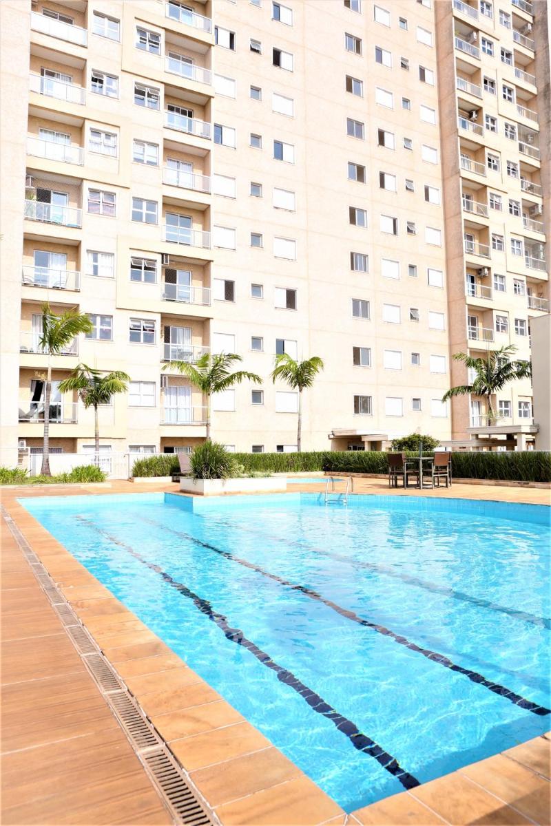 Apartamento com 2 quartos, sala, cozinha completa e duas vagas de garagem - Housity